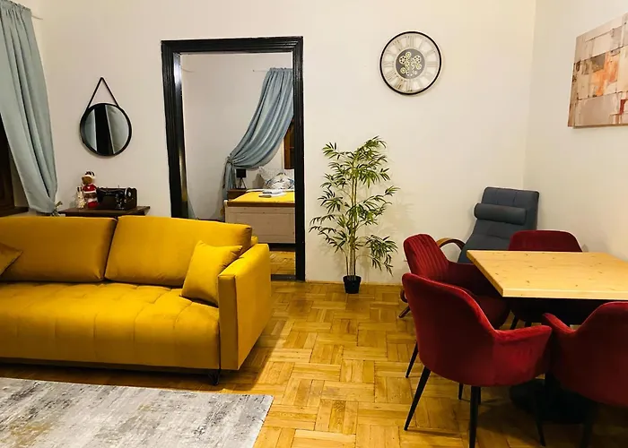 Plne Vybaveny Apartman U Velkeho Namesti 3, Wi-Fi, Netflix, Vana